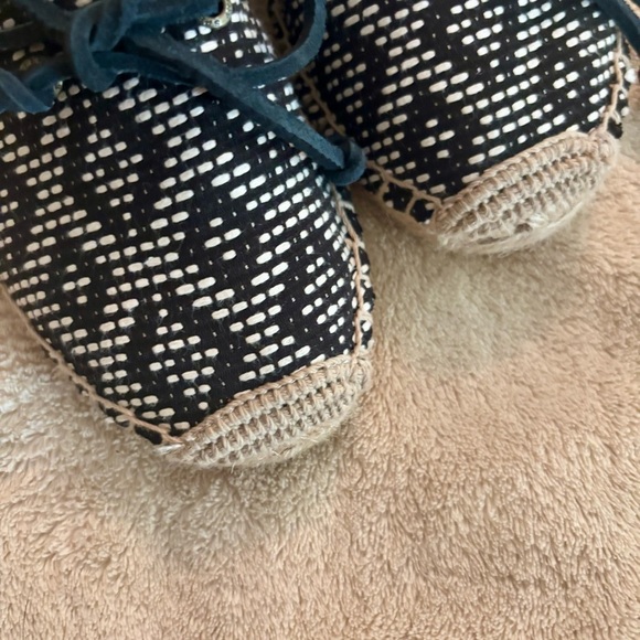 Sperry Black and White Woven Espadrilles size 7 - Picture 3 of 3